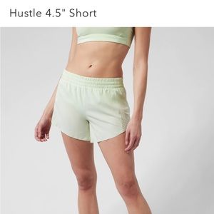 Athleta Hustle Shorts 4.5” mint, size small, NWT
